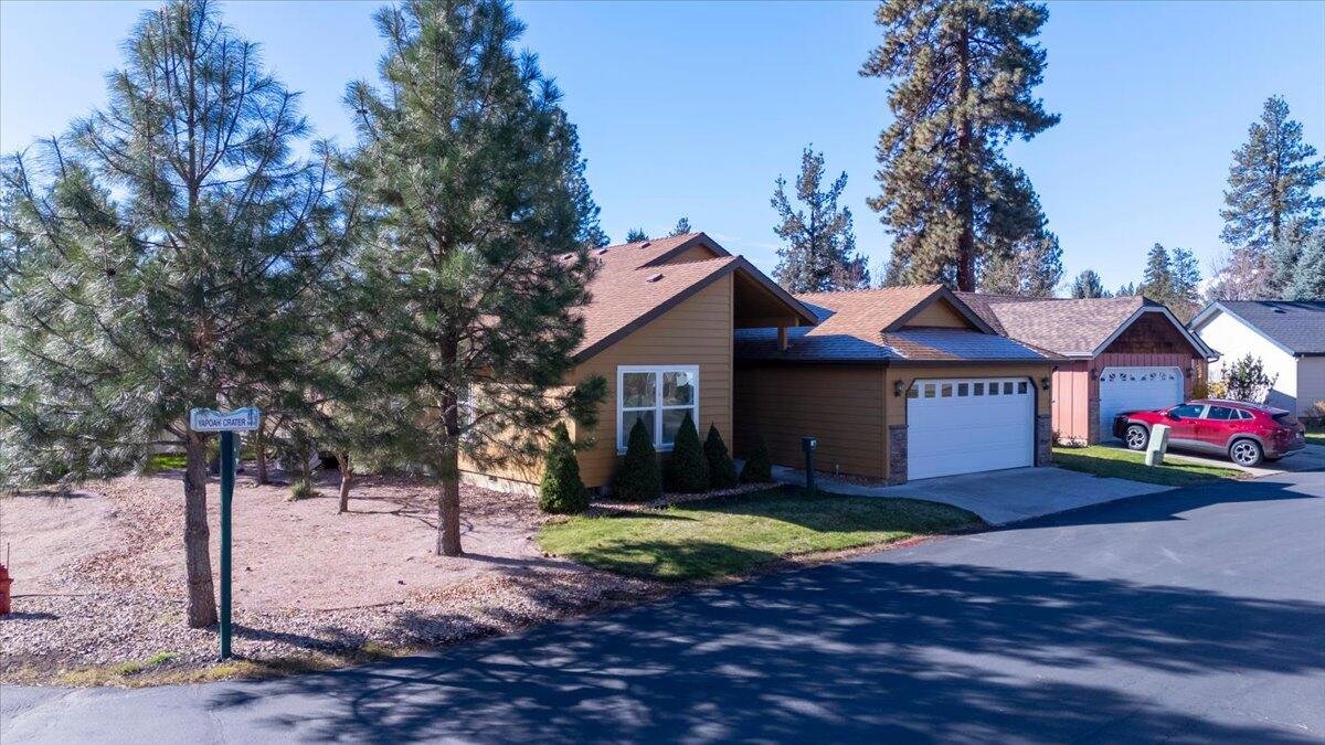 1009 W Yapoah Crater Drive photo 2
