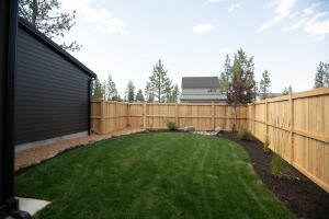 1024 W McKenzie Highway, Lot 52 photo 4