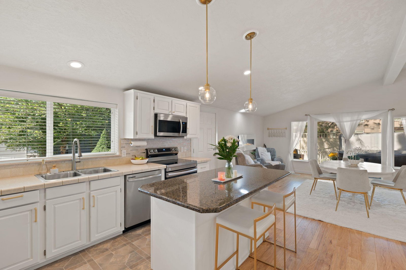 1109 W Yapoah Crater Drive photo 4