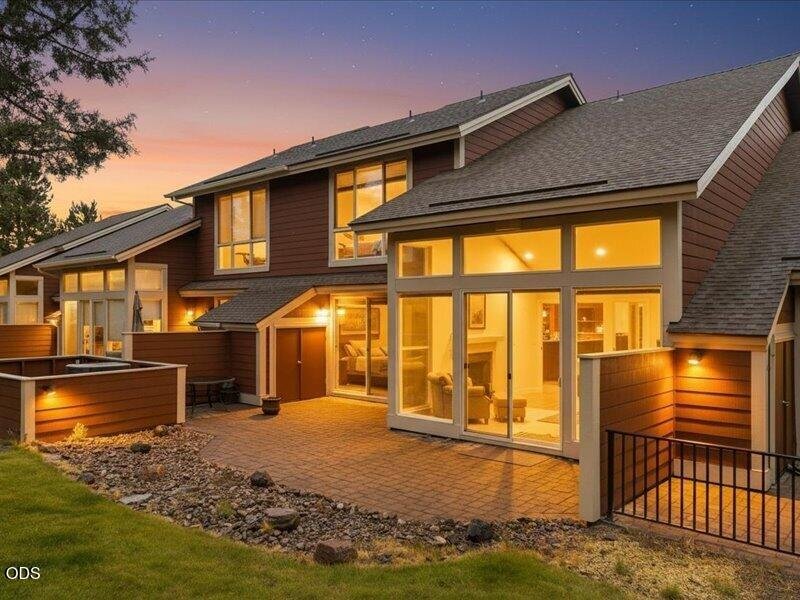 11110 Village Loop — Redmond, OR