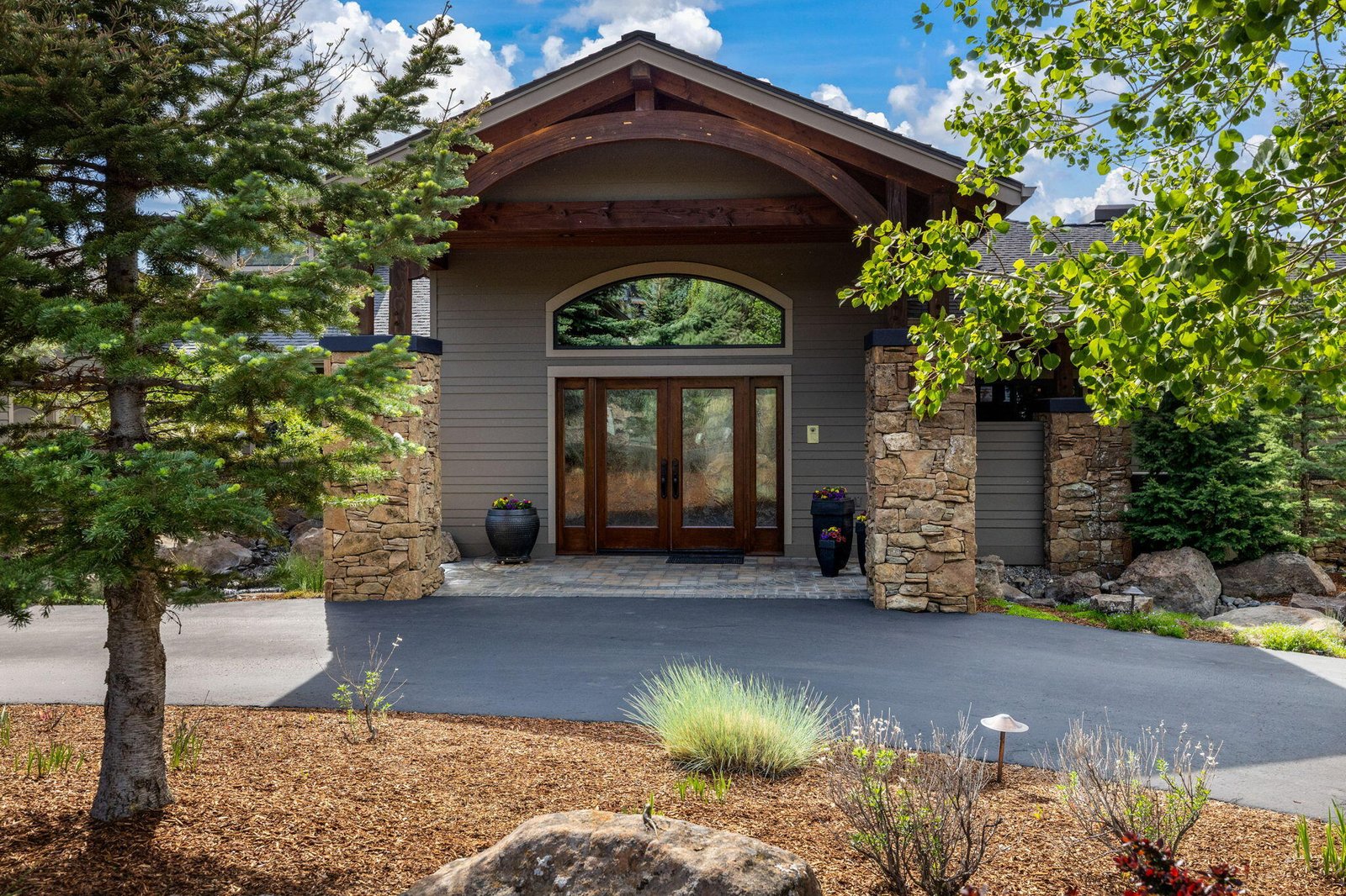 1134 Highland View Loop photo 4