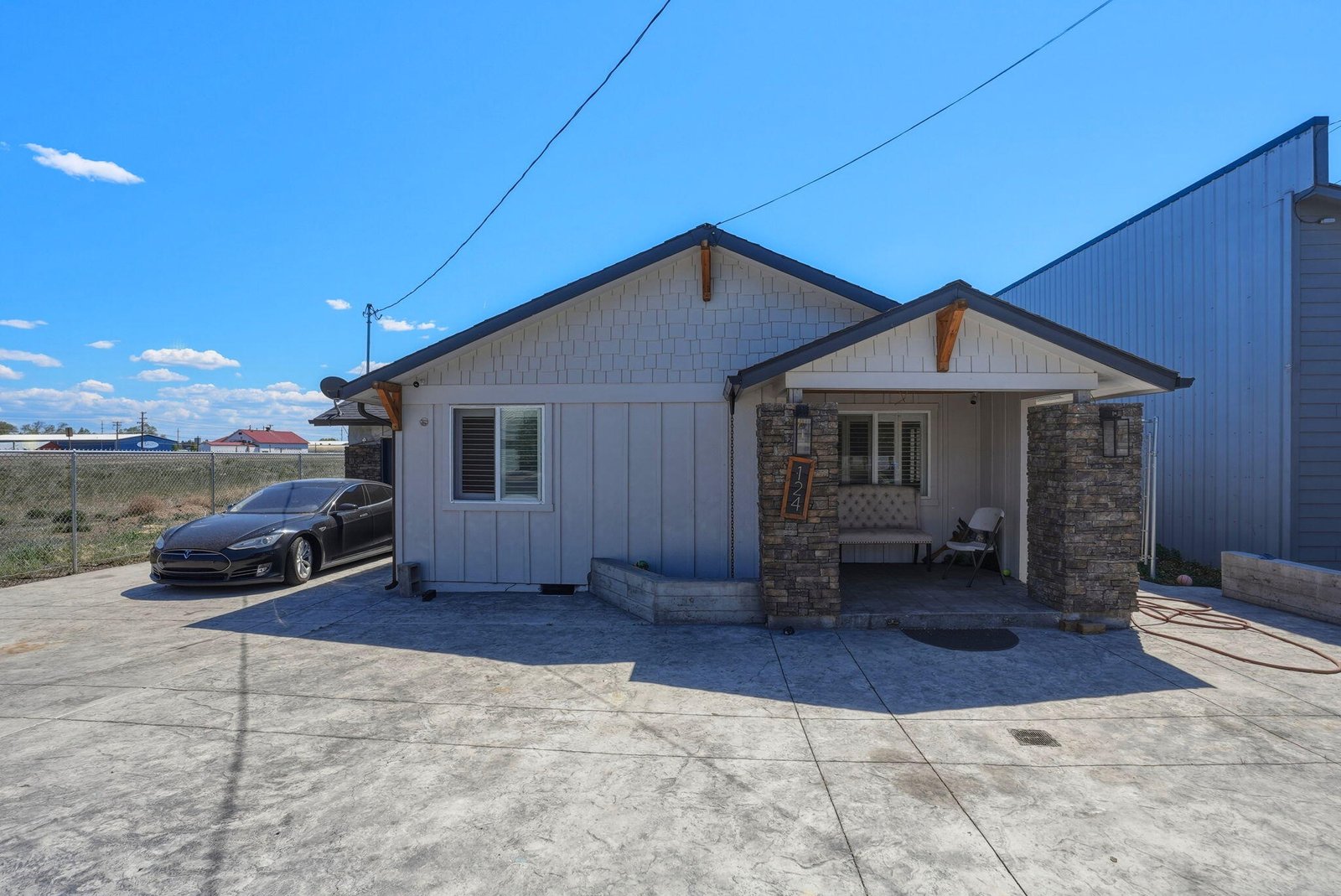 124 W Antler Avenue — Redmond, OR