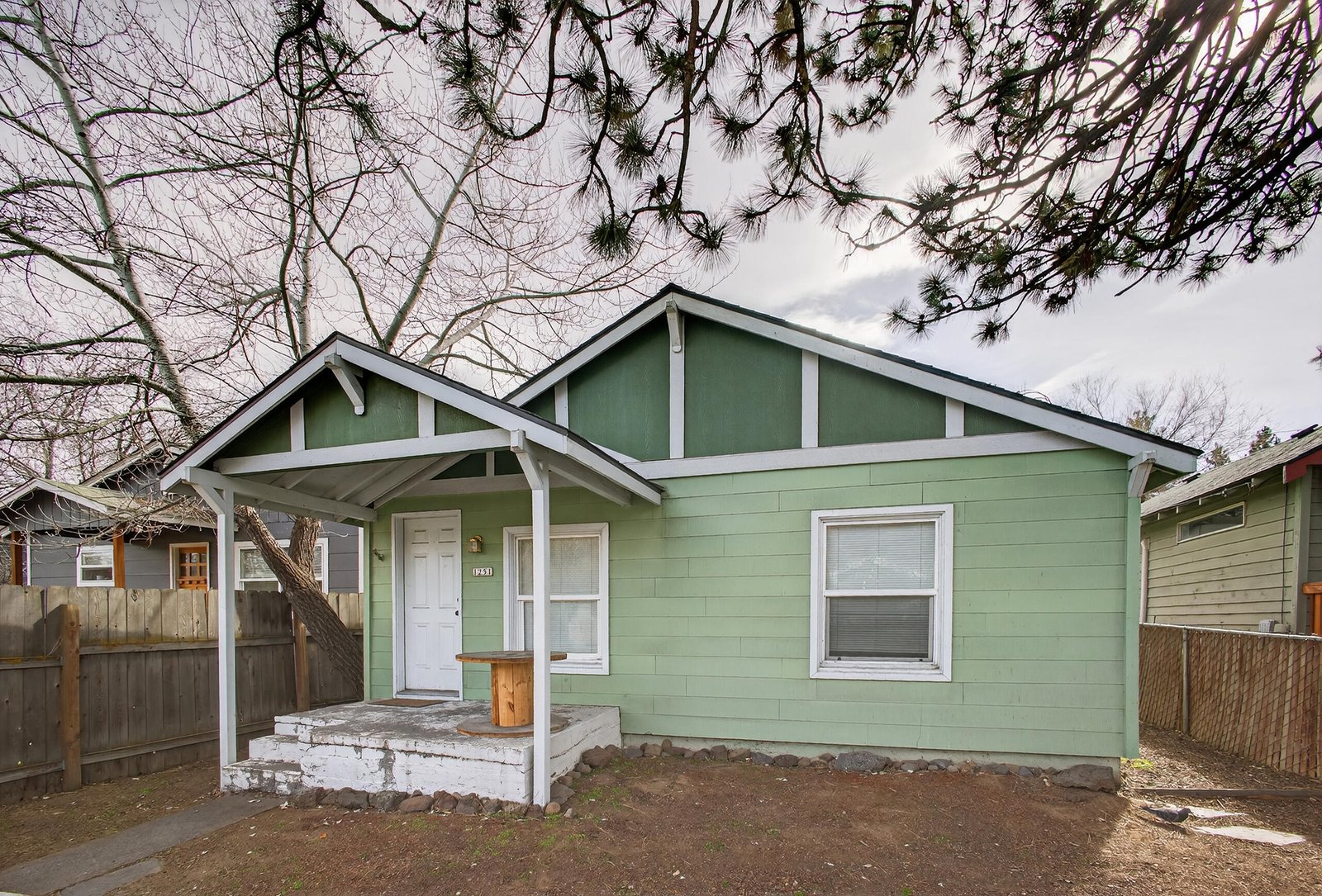 1251 NW Newport Avenue photo 2