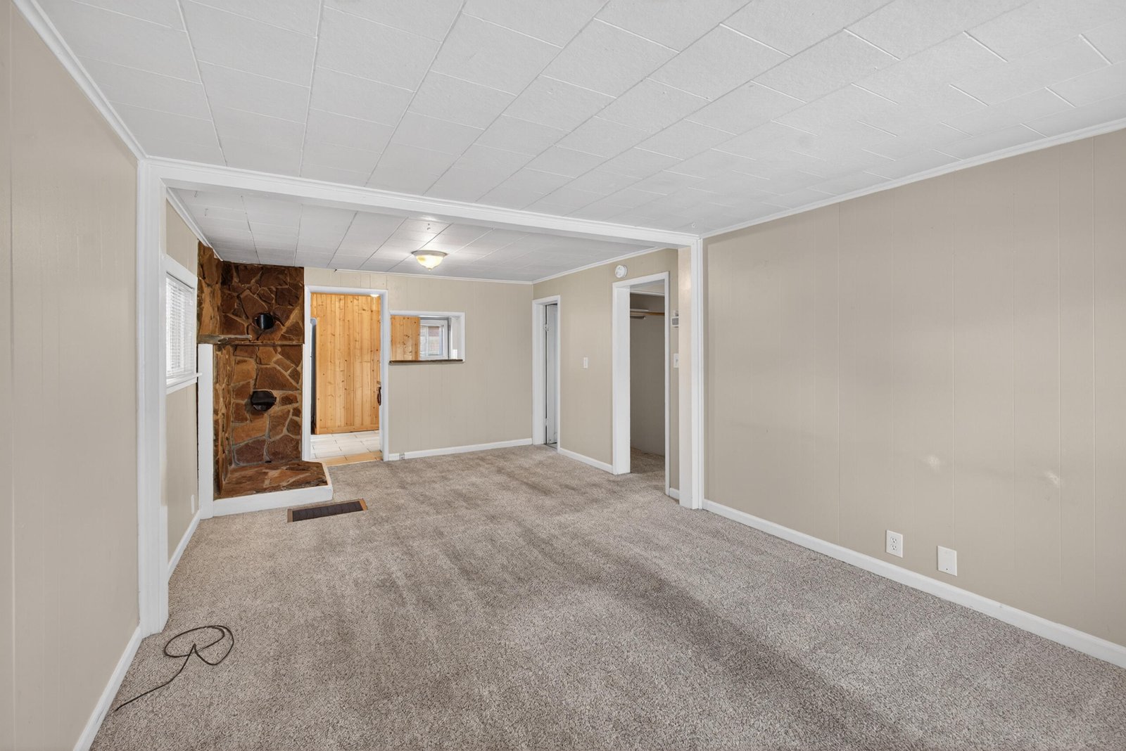 1251 NW Newport Avenue photo 5