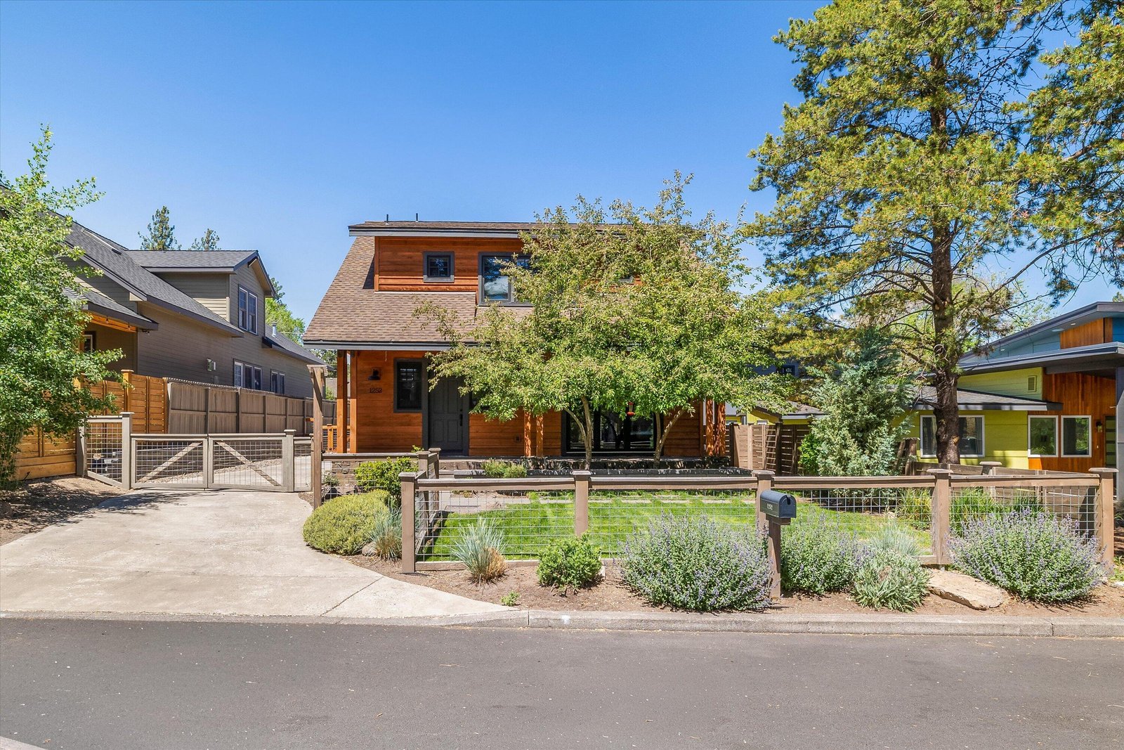 1252 NW Ithaca Avenue — Bend, OR