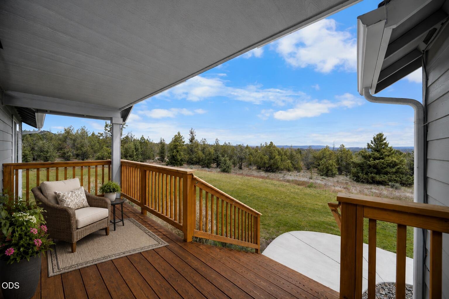 1305 SE Texas Circle photo 4
