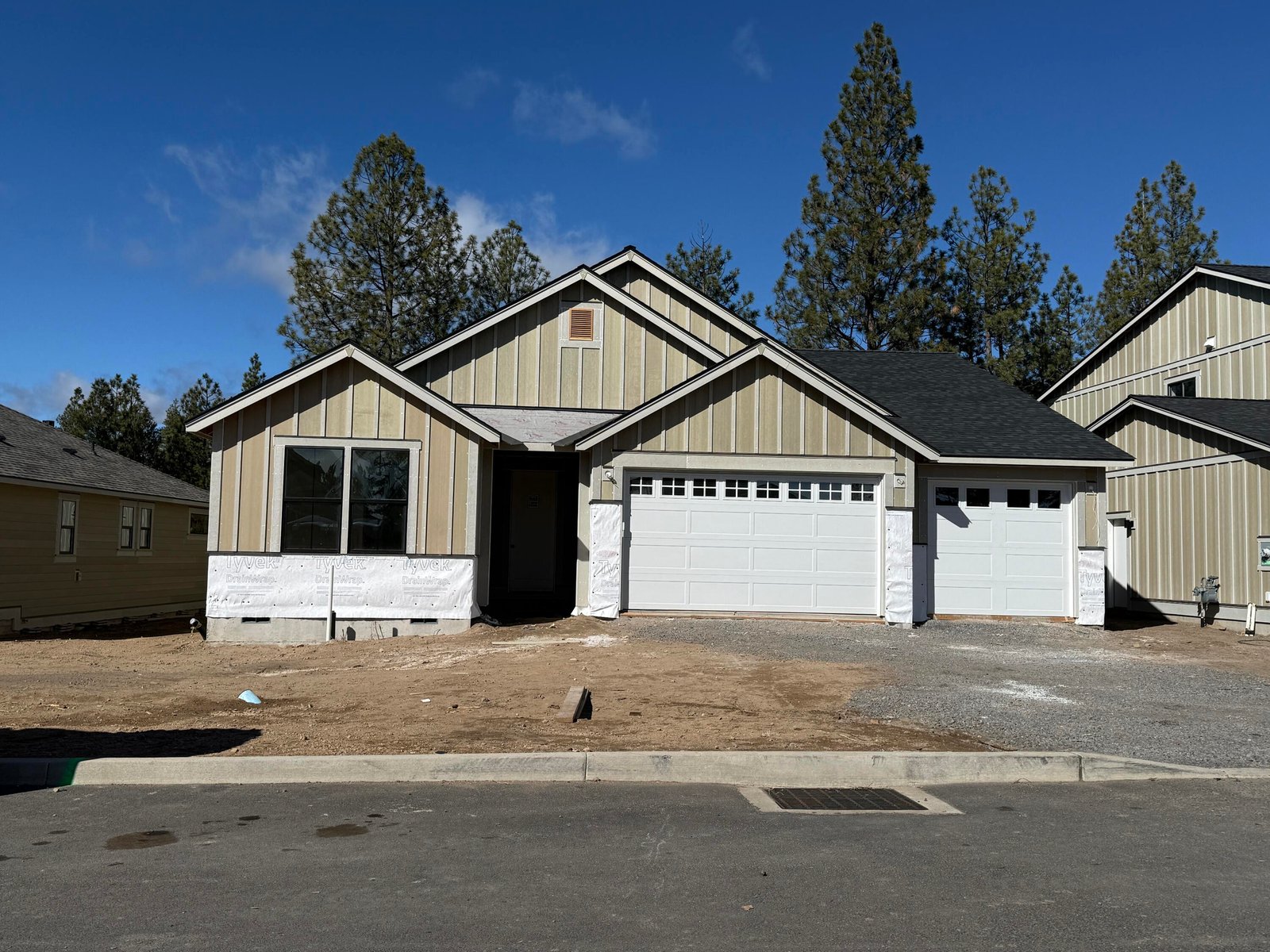 1337 NW Ochoa Drive photo 2