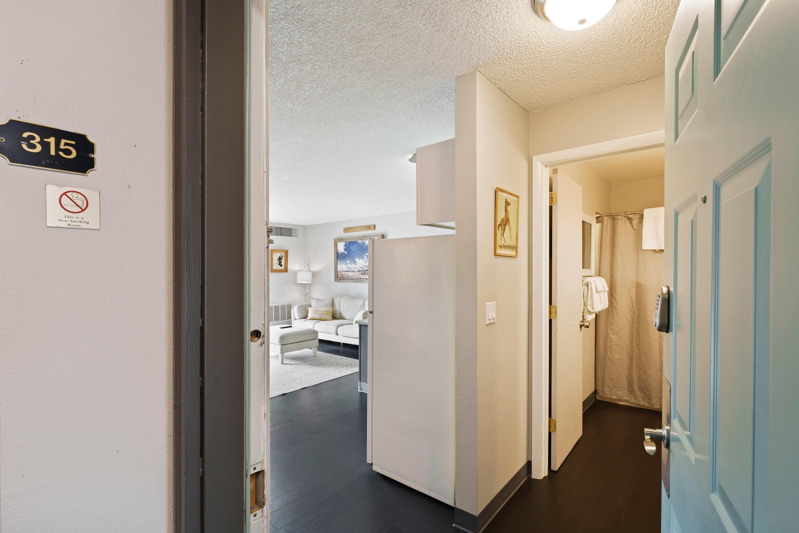 1565 NW Wall Street, 315-316 photo 4