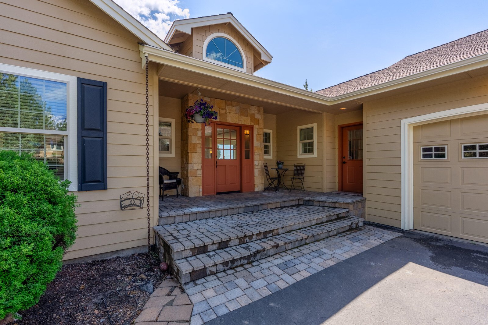 1580 Murrelet Drive photo 4