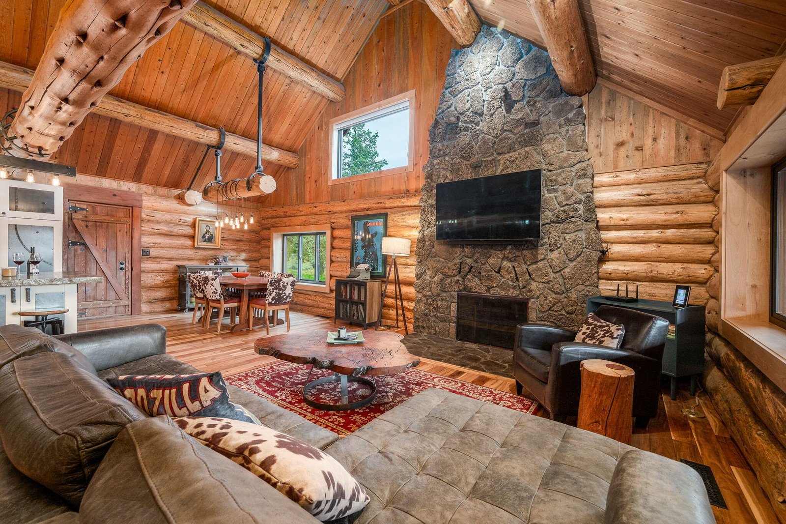16011 Old Juniper Road photo 2