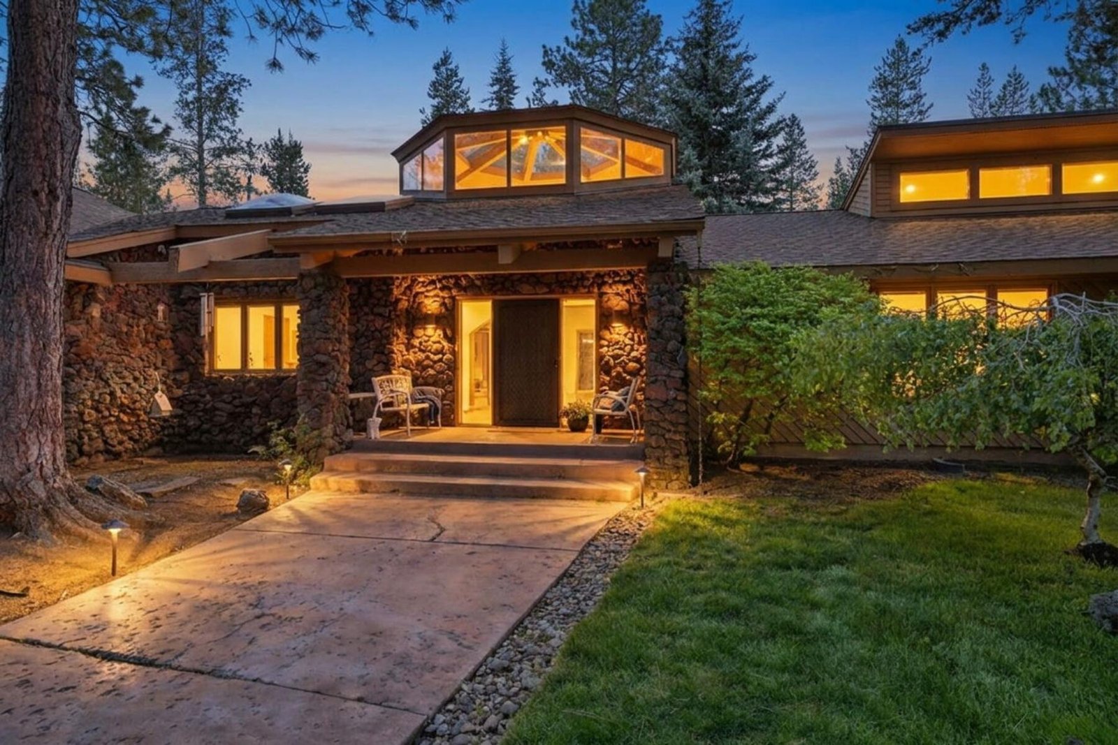 17735 Squirrel Lane, 1 photo 2