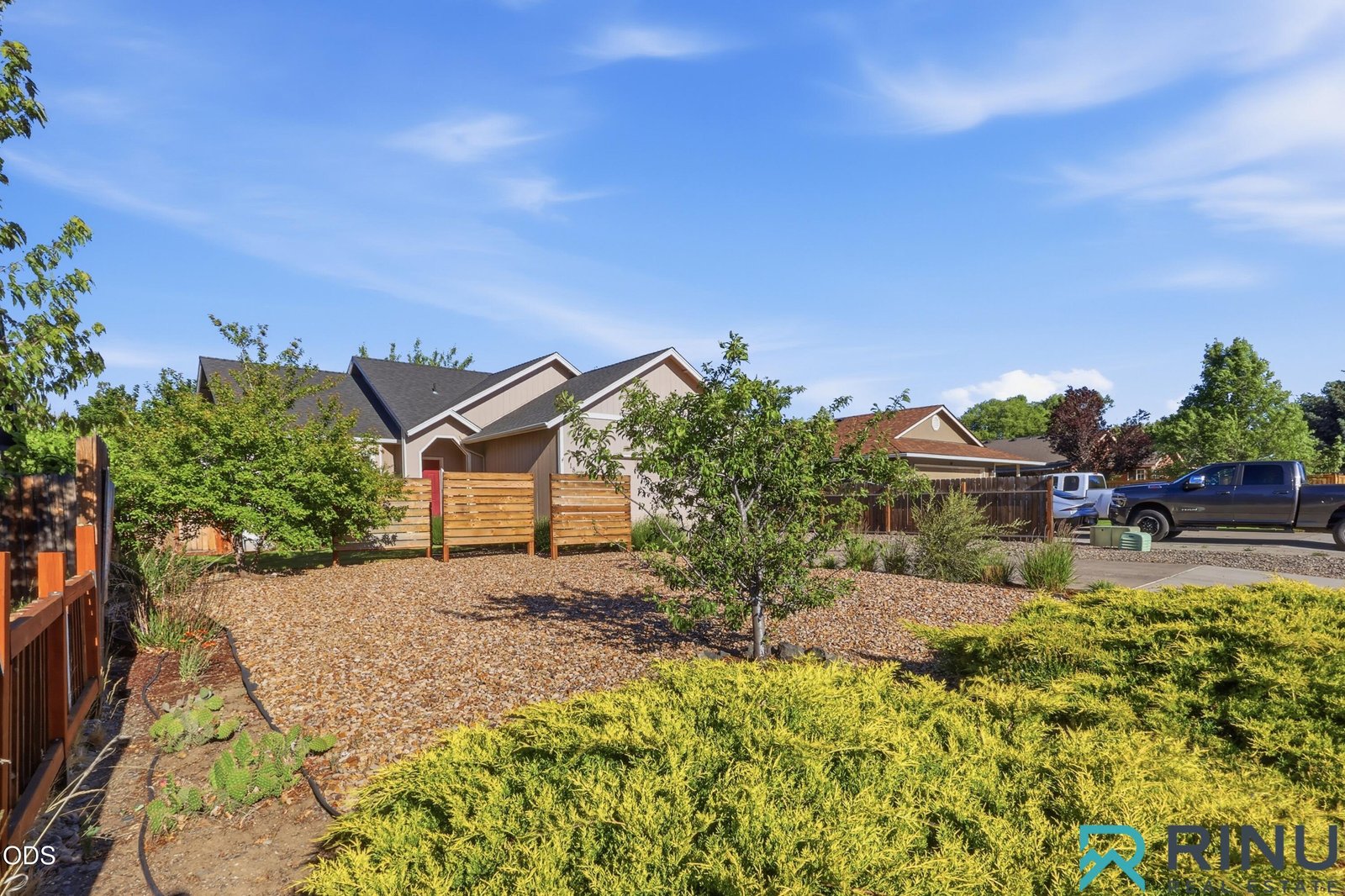 1810 SW 27th Street photo 3