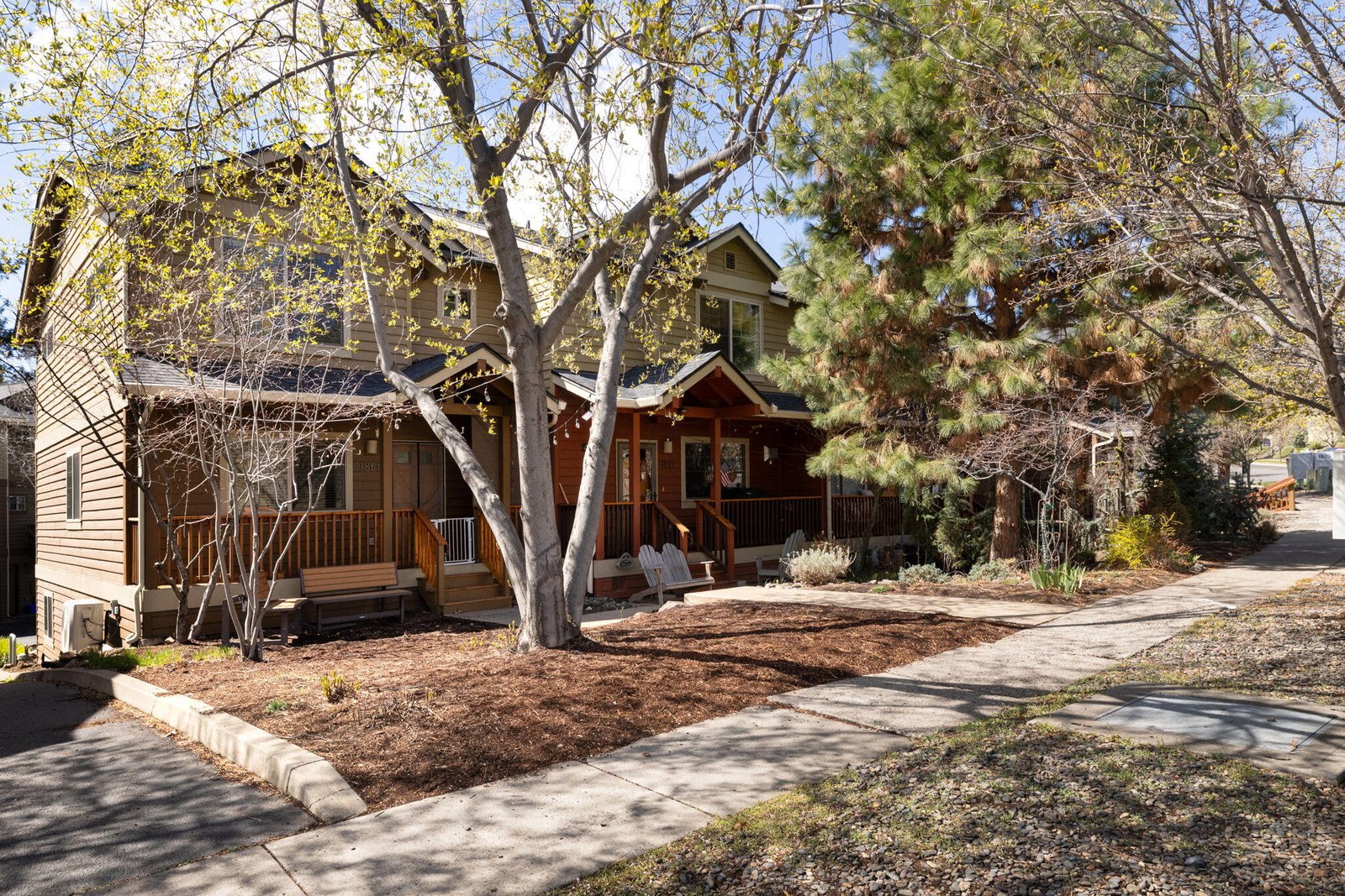 1865 NW Monterey Pines Drive photo 2