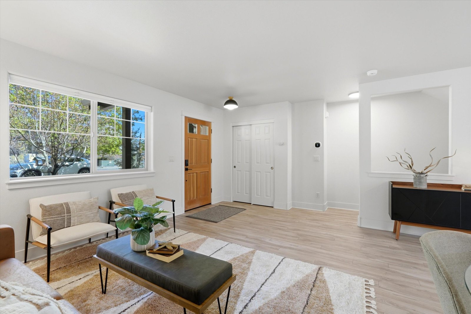 1883 NW Monterey Pines Drive photo 5