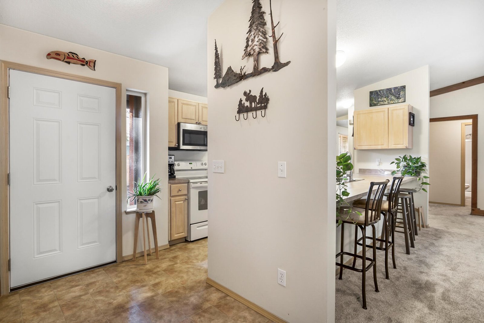 18870 Tuscarora Lane photo 4