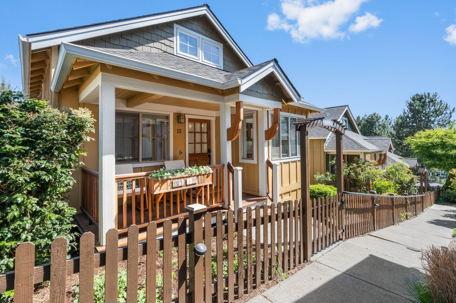 1940 NW Monterey Pines Drive, UNIT 12 photo 2