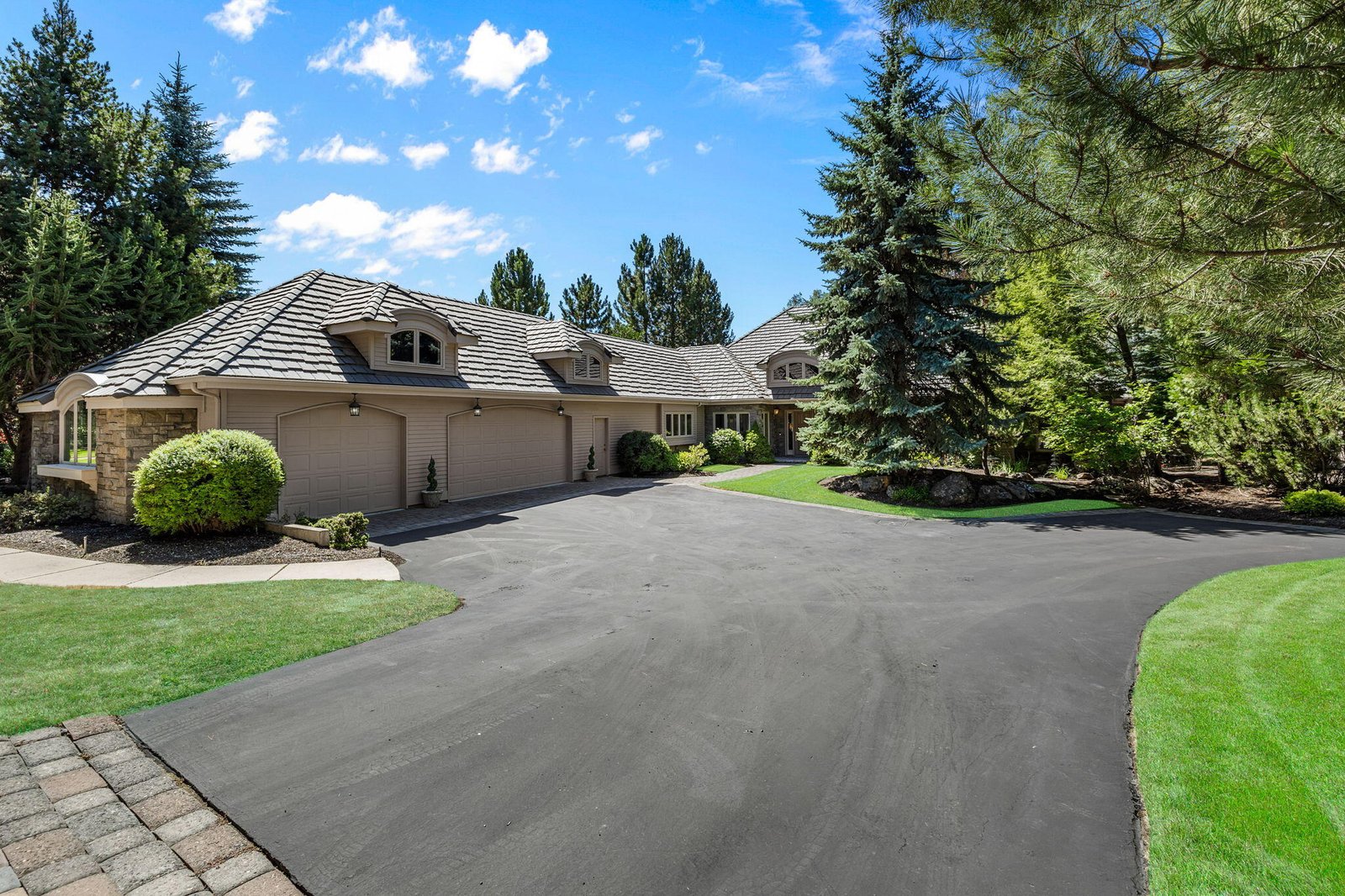 19490 Green Lakes Loop — Bend, OR