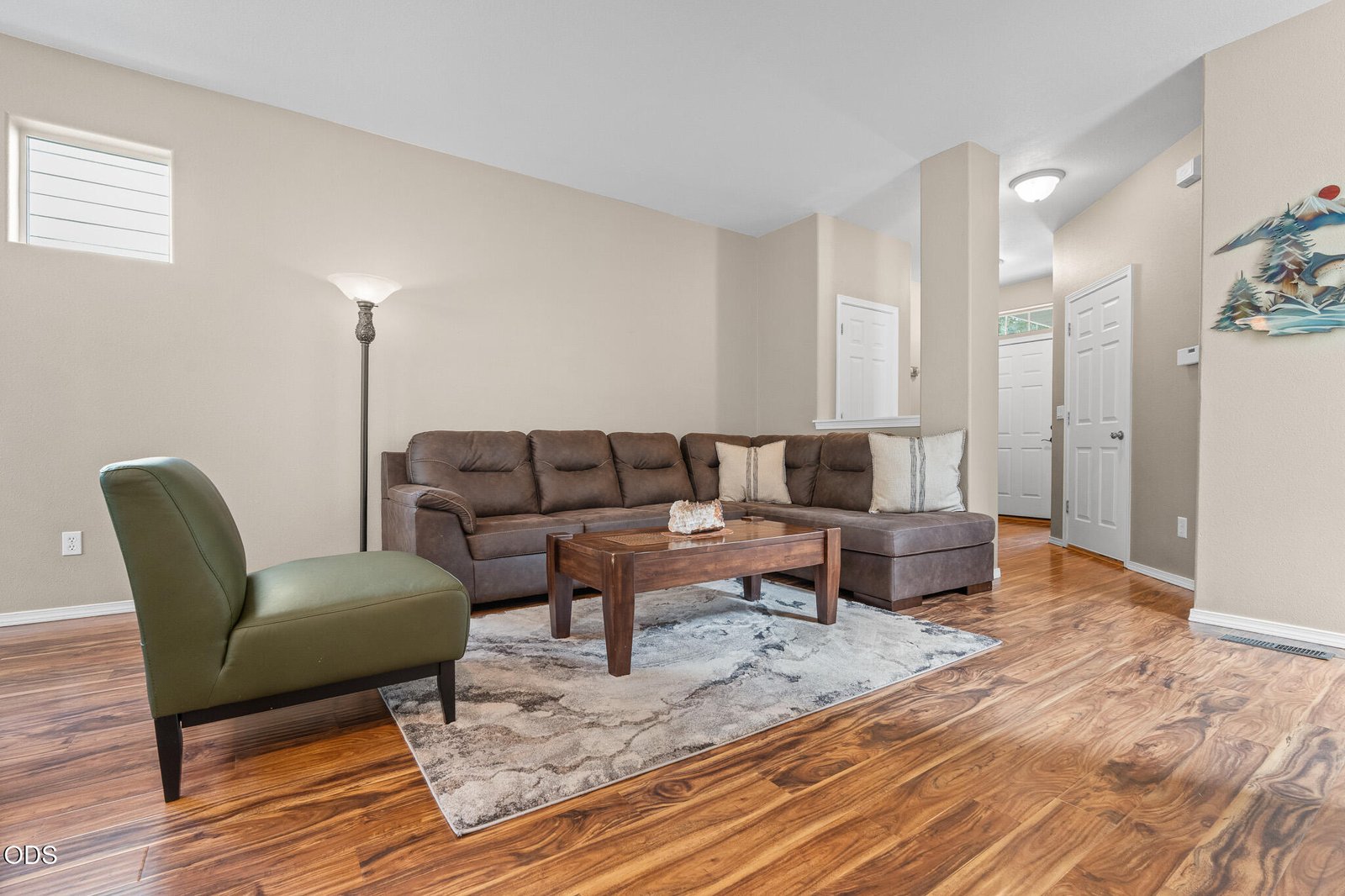 19548 Salmonberry Court photo 4