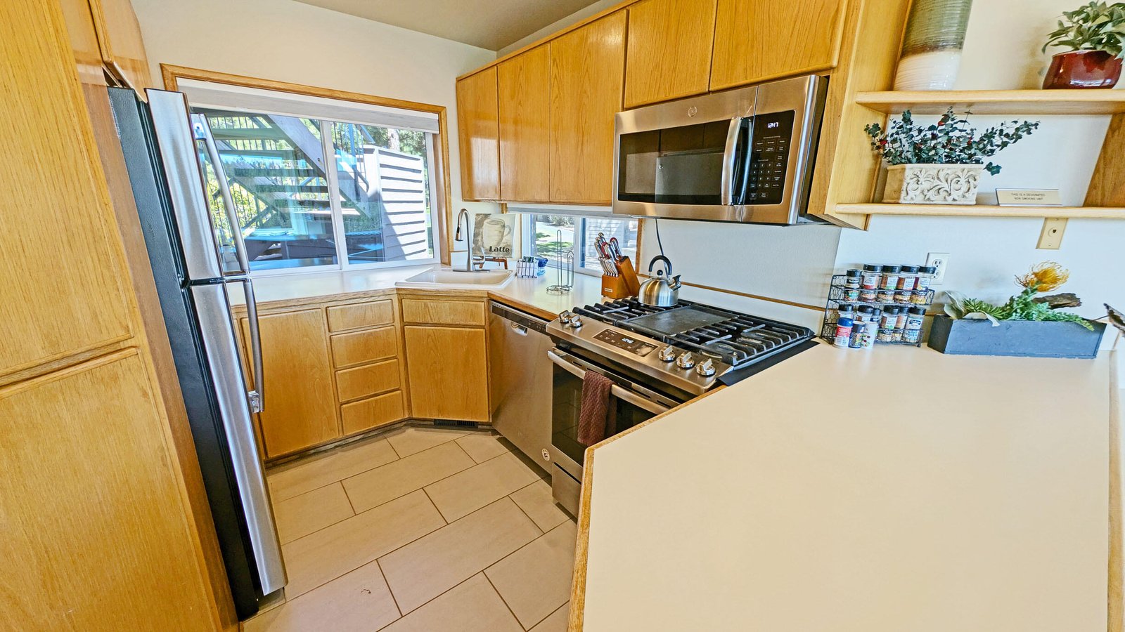 19717 SW Mt Bachelor Drive, 328A photo 3