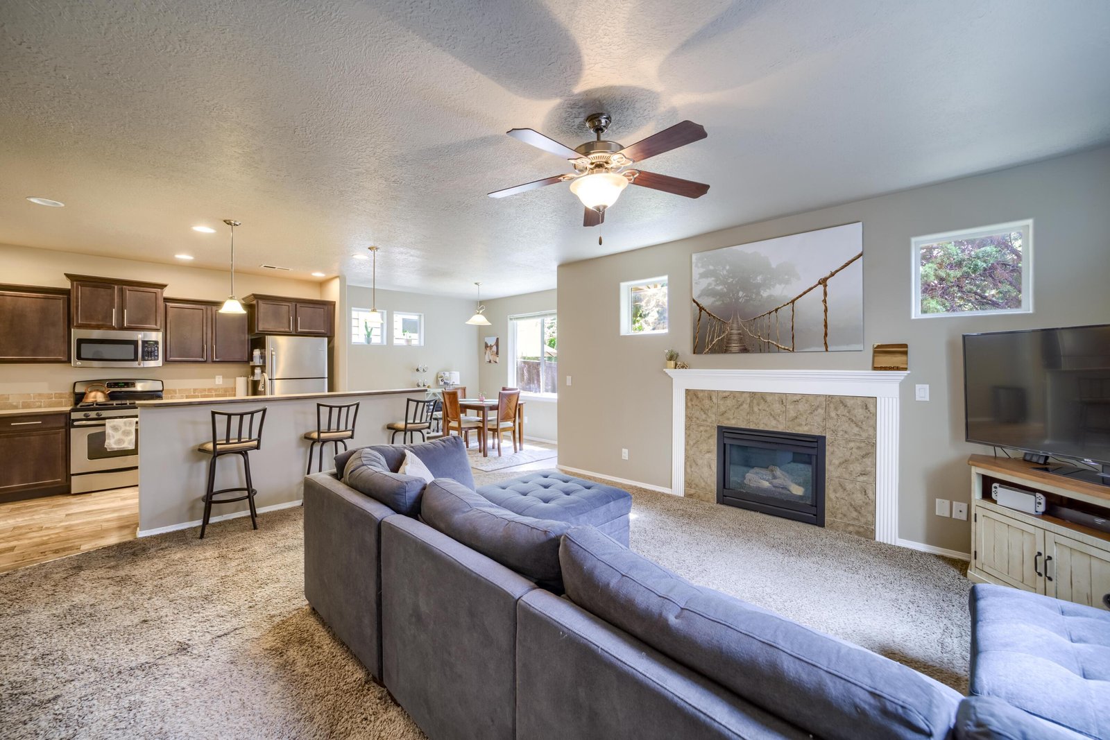 19737 Aspen Meadows Drive photo 4