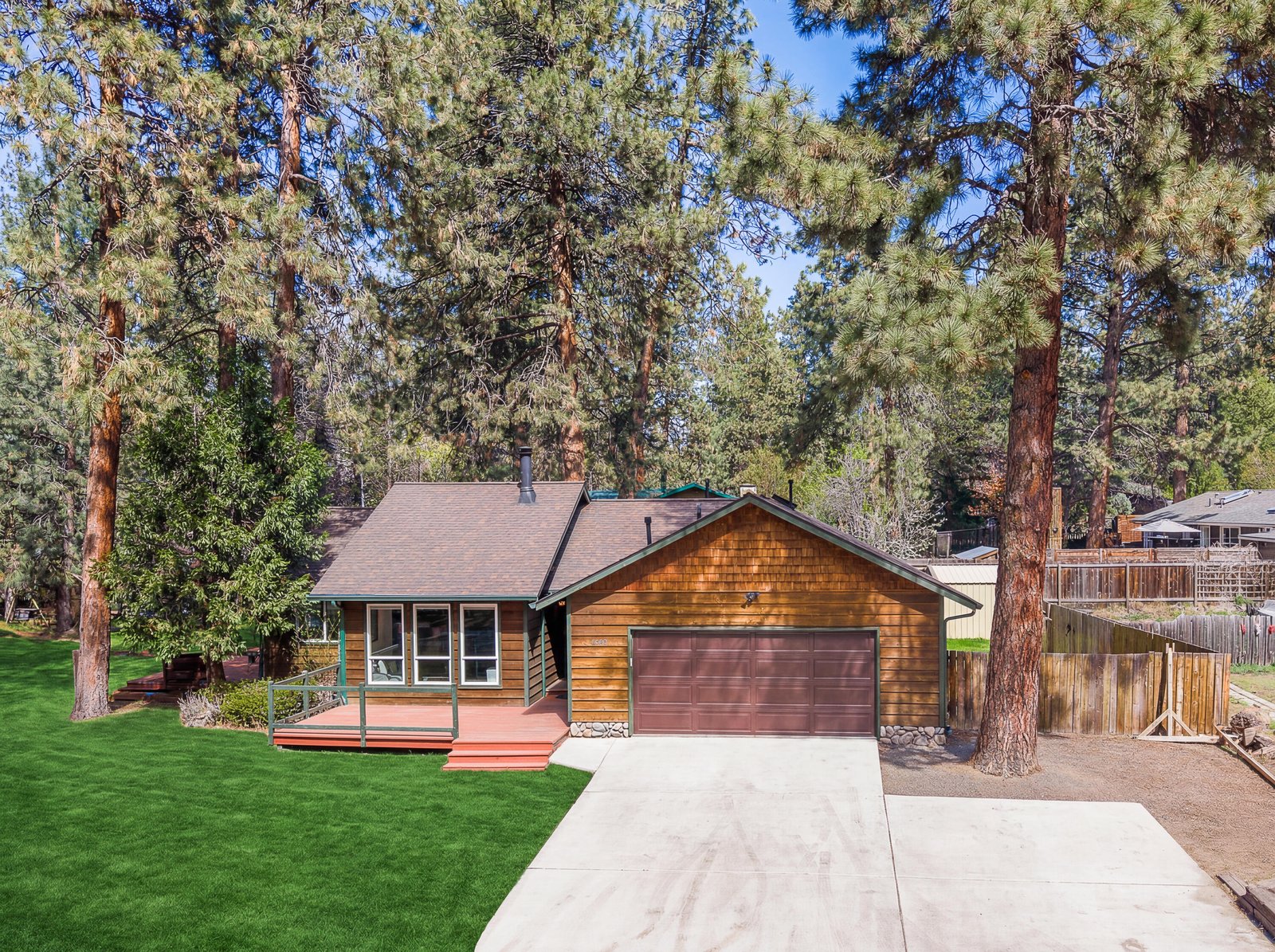 19920 Ponderosa Street photo 2