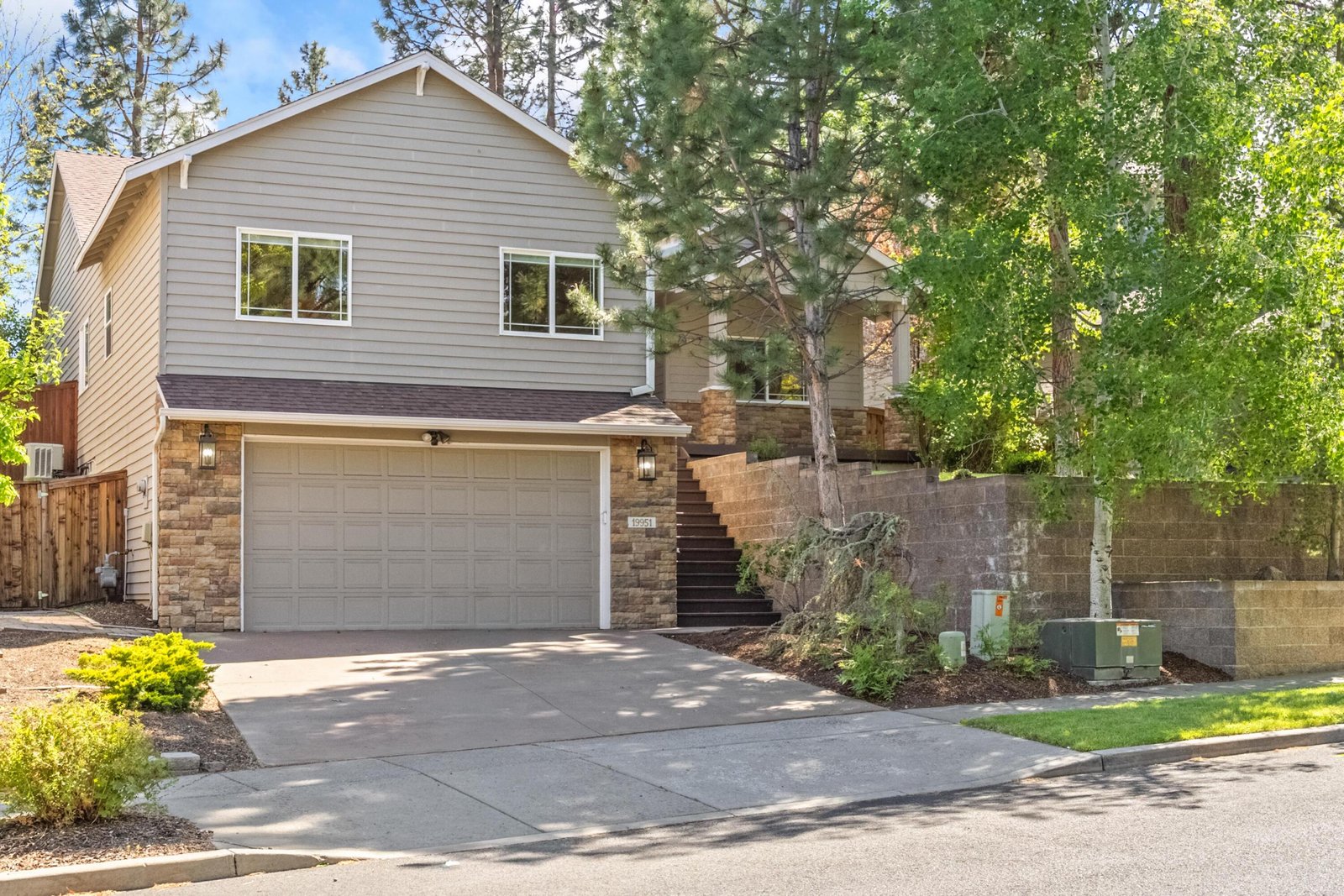 19951 Cliffrose Drive photo 3
