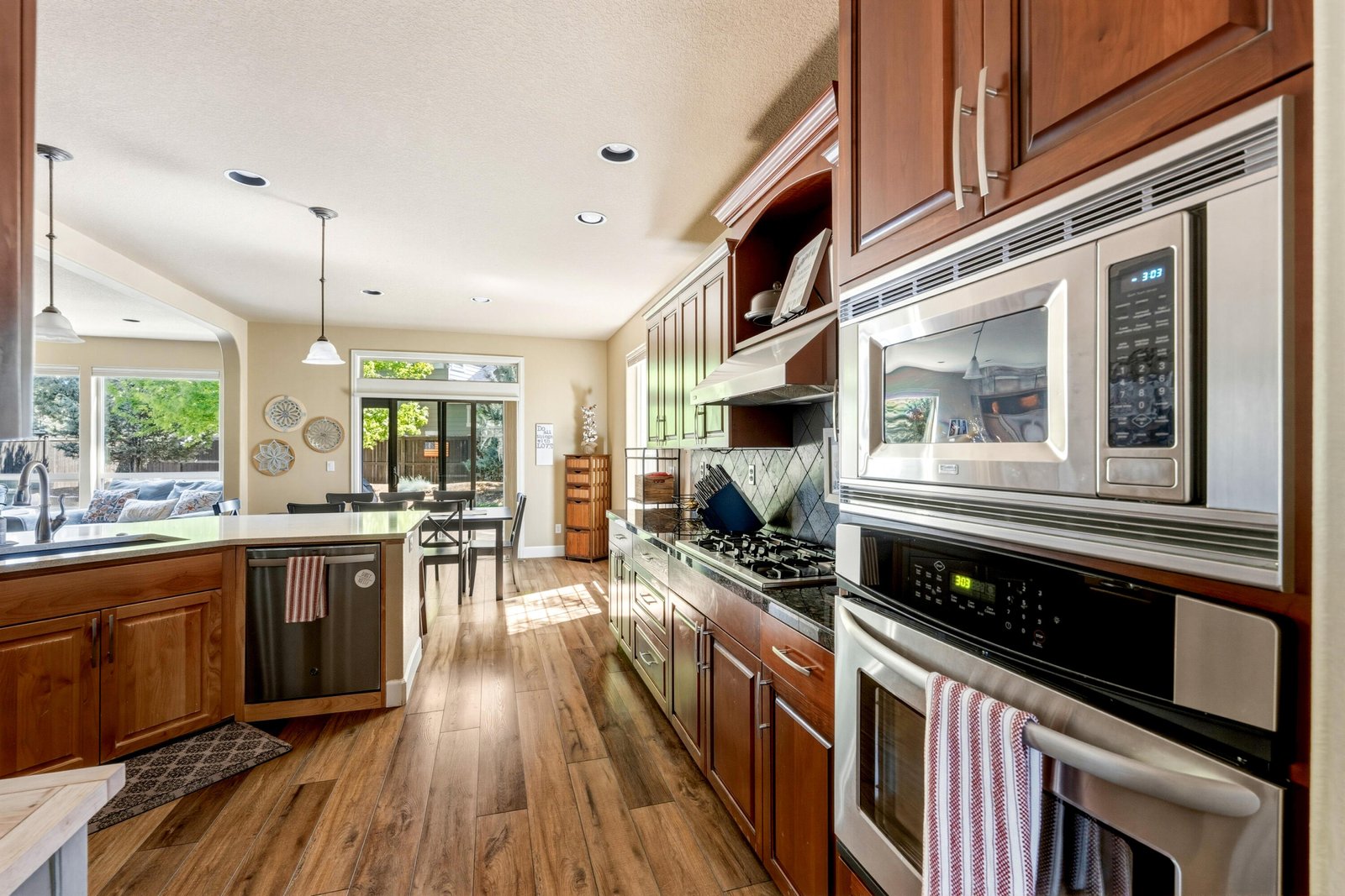 20165 Stonegate Drive photo 3