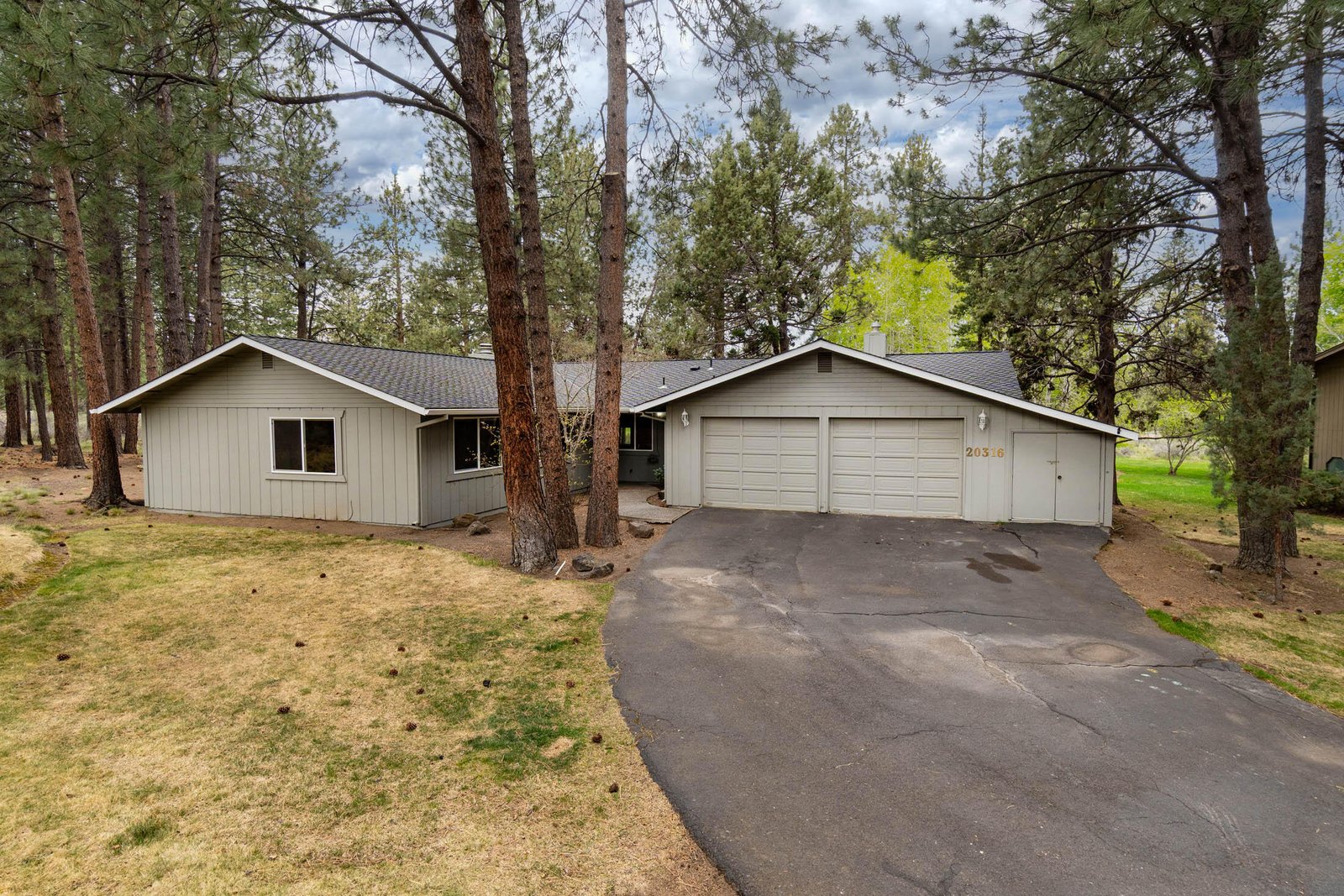 20316 Donkey Sled Road — Bend, OR