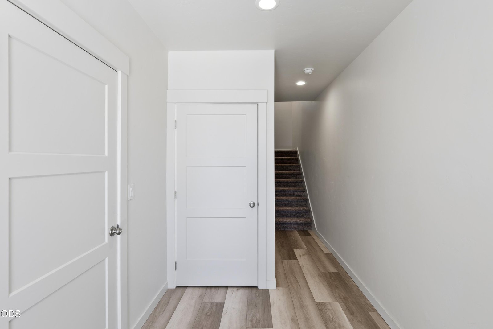 2088 NW Trenton Avenue photo 4