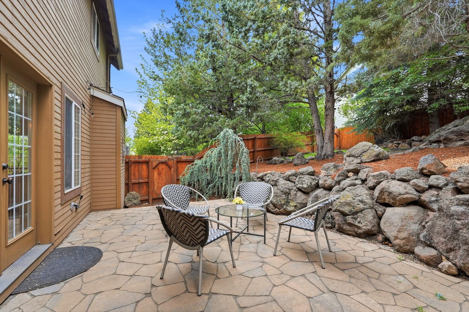 2158 NW Torrey Pines photo 4