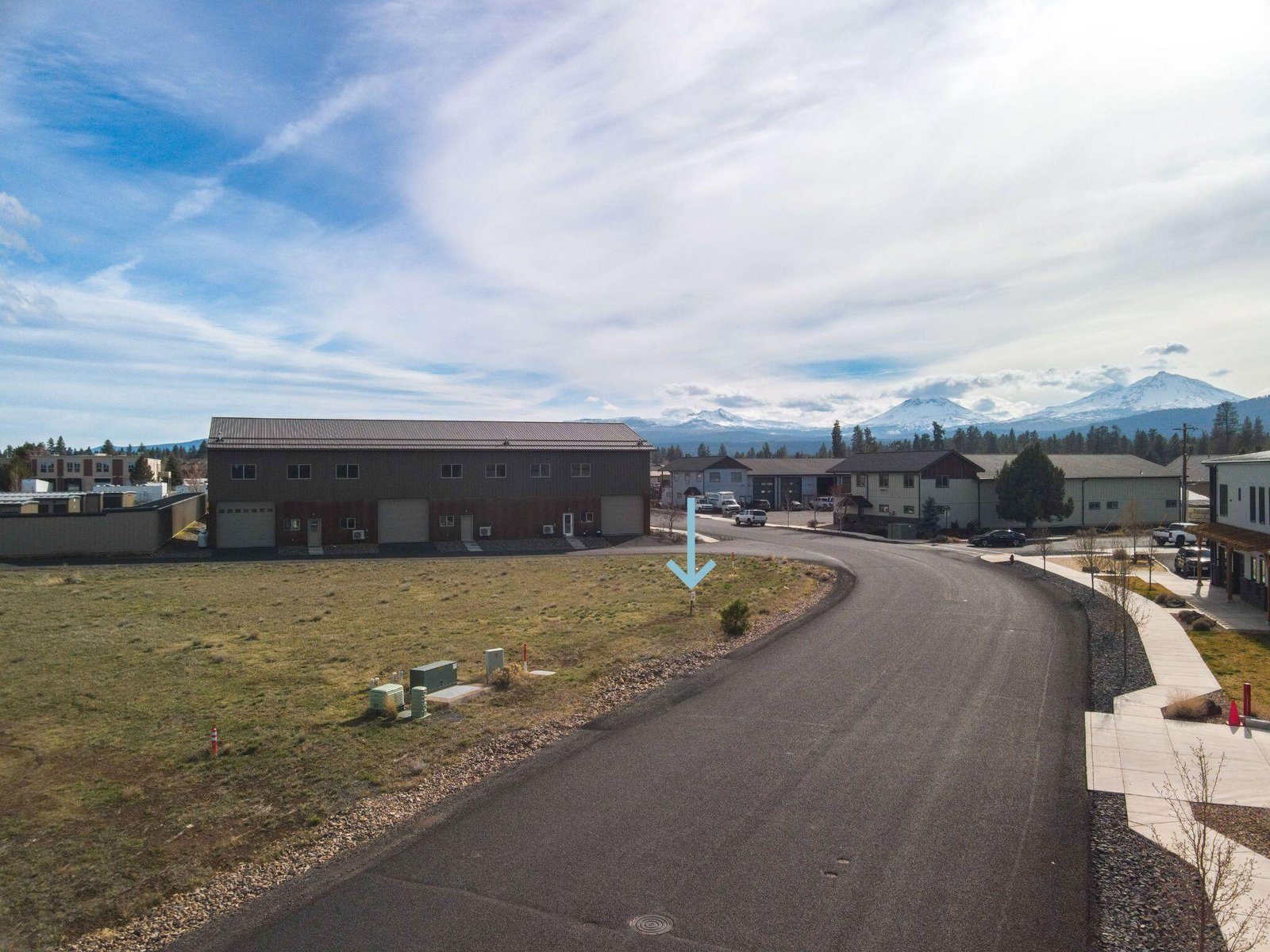 221 E Sun Ranch Drive, 18 photo 2