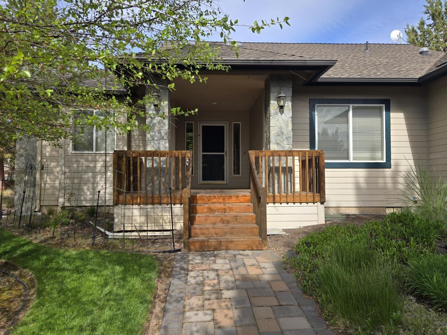 2261 Condor Drive photo 3