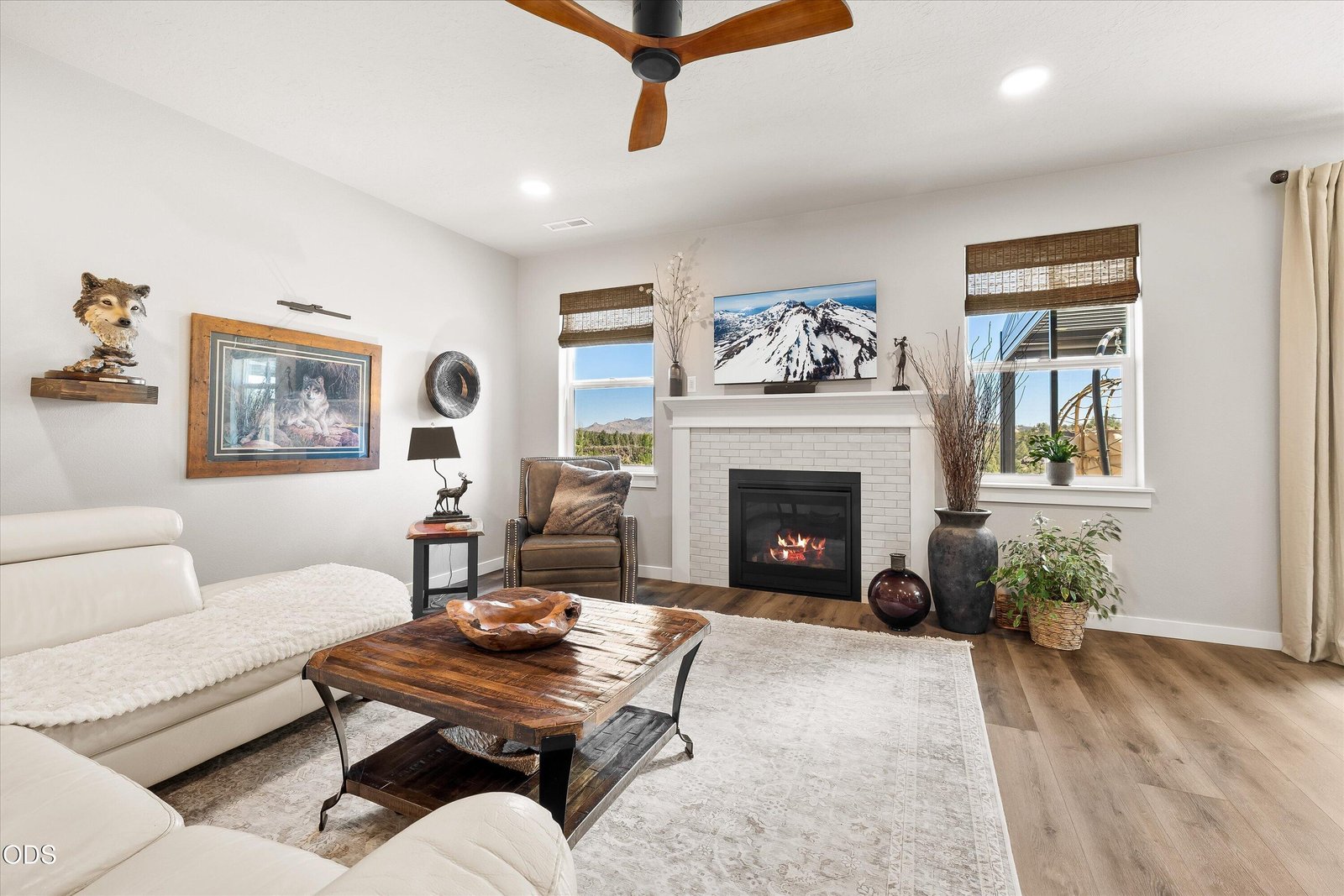 2347 NW Upas Way photo 5