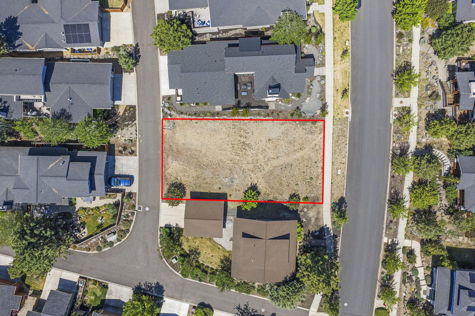 2409 NW Dorion Way photo 4