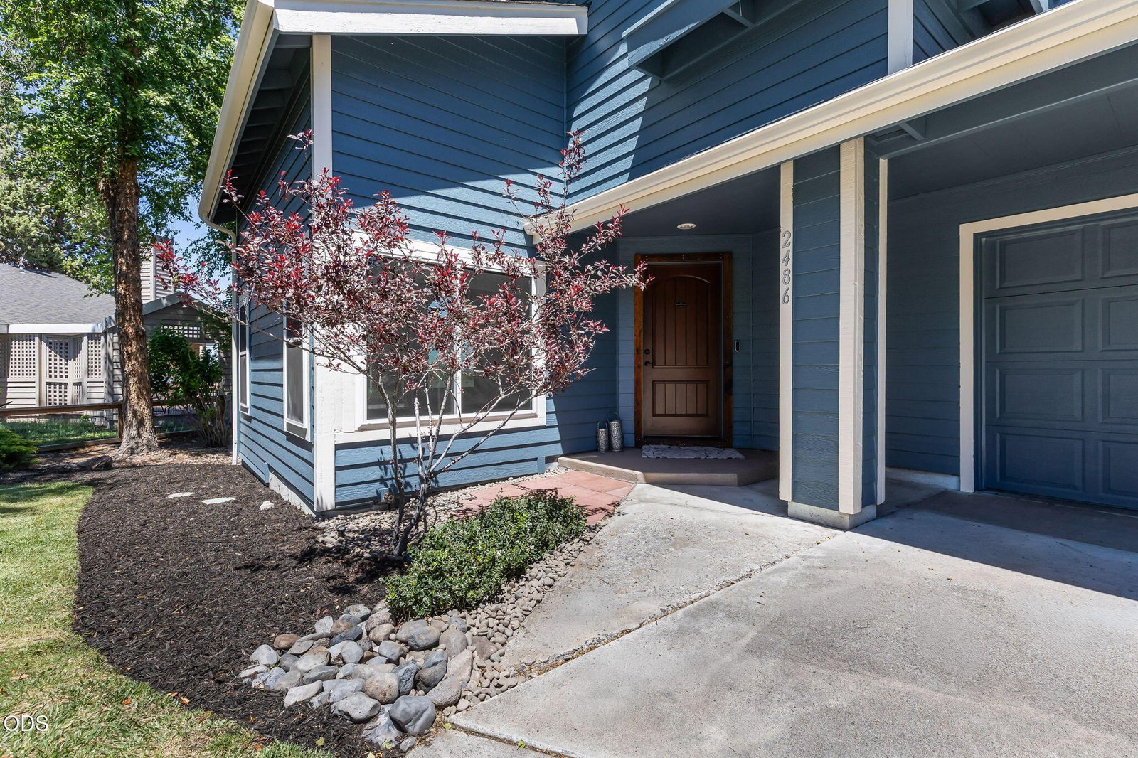 2486 SW Valleyview Drive SW photo 2