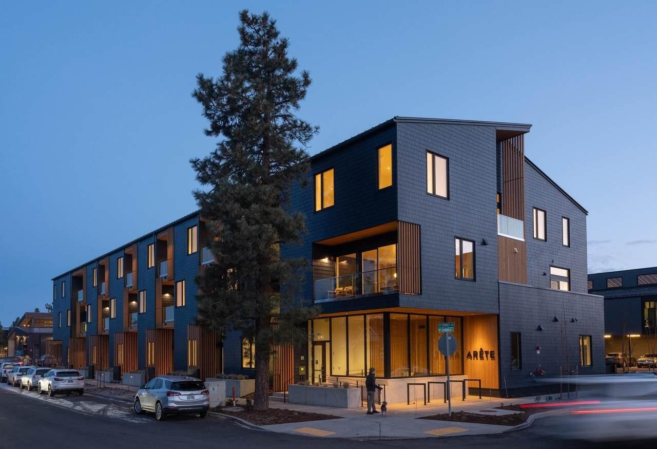 2745 NW Ordway Avenue, 202 — Bend, OR