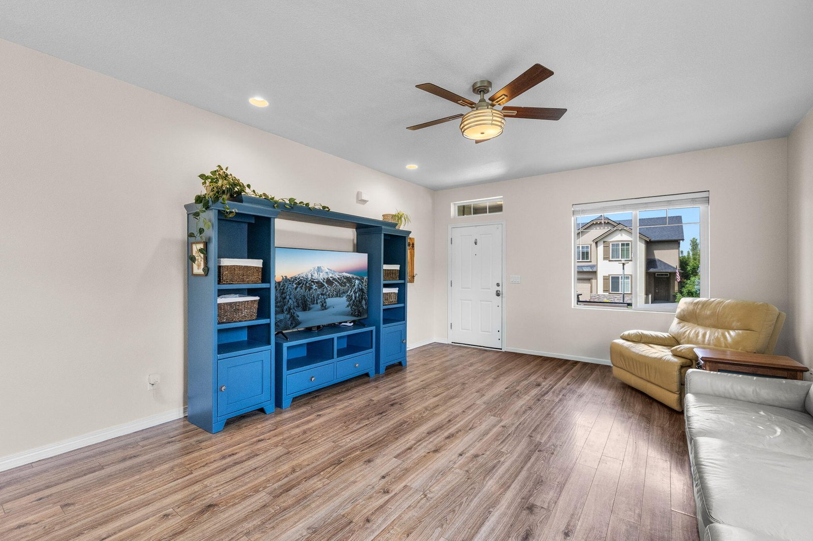 2800 SW 49th Street photo 3