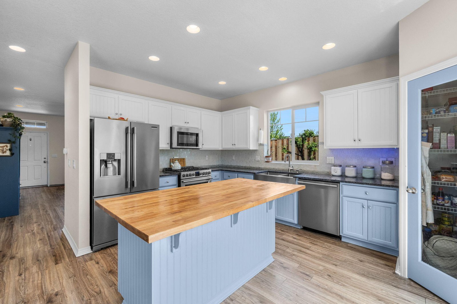 2800 SW 49th Street photo 5