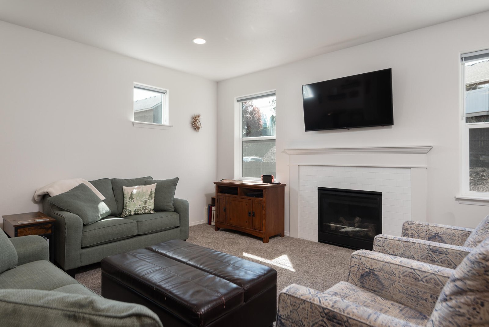 2955 NE Quiet Canyon Drive photo 4