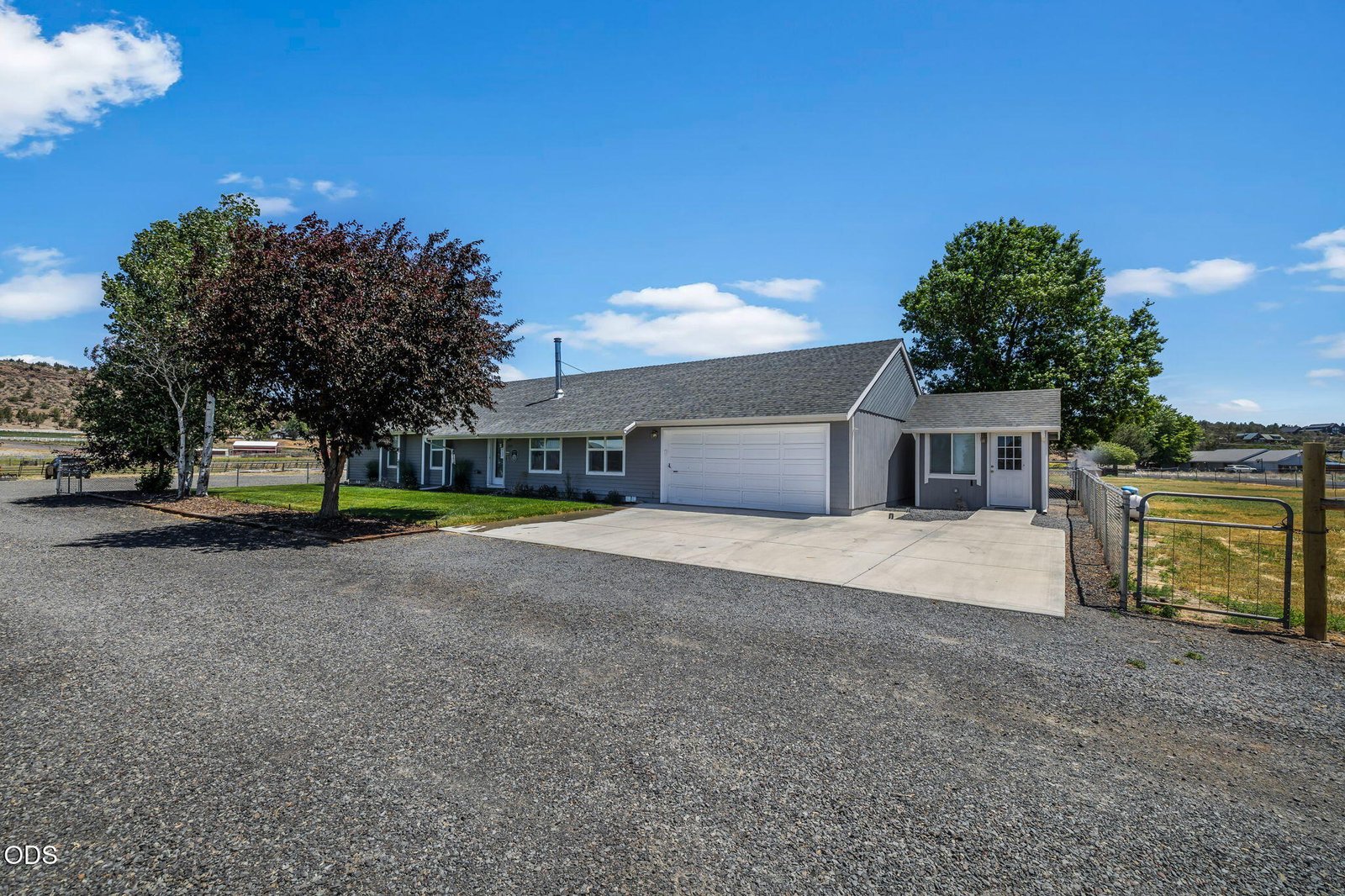 3099 NW Williams Way photo 3
