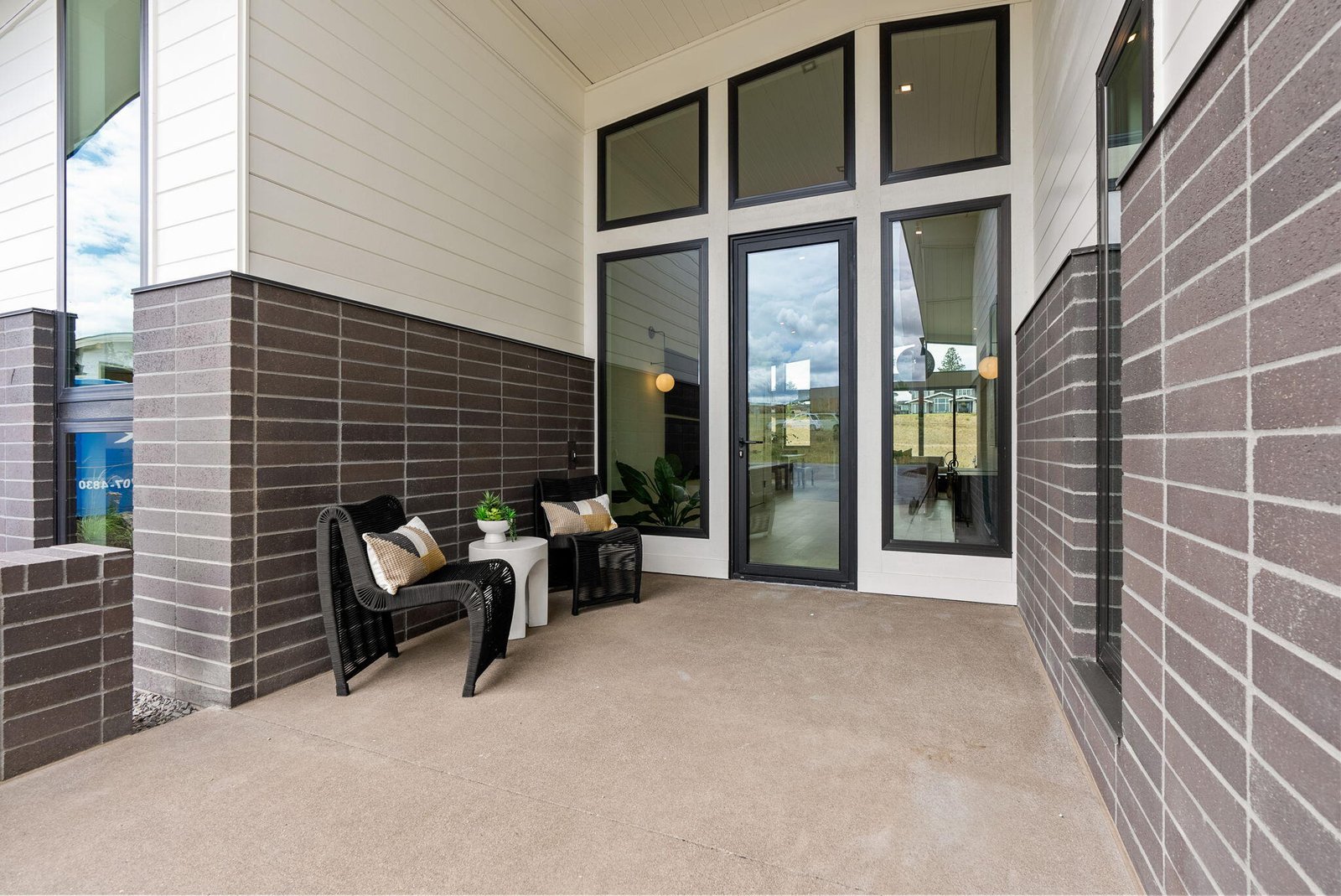3122 NW Crossing Drive photo 4