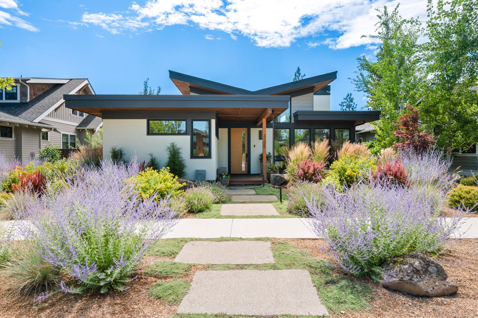 3125 NW Blodgett Way — Bend, OR