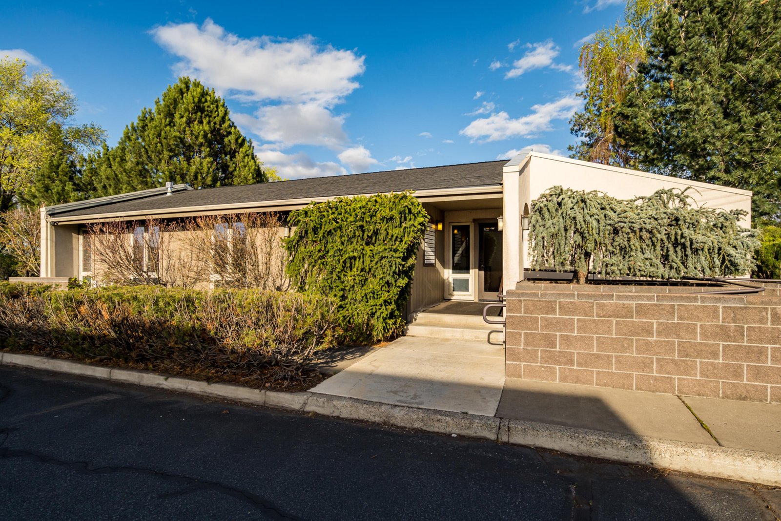 336 NE Norton Avenue photo 3