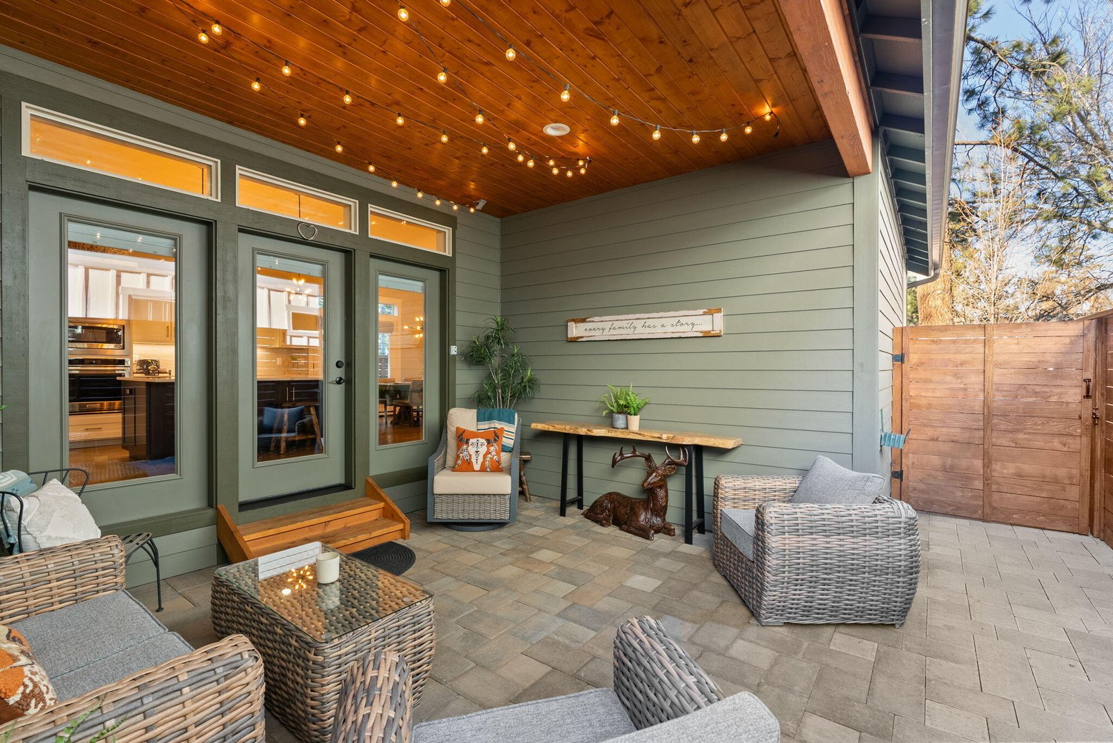 347 E Jefferson Avenue — Sisters, OR