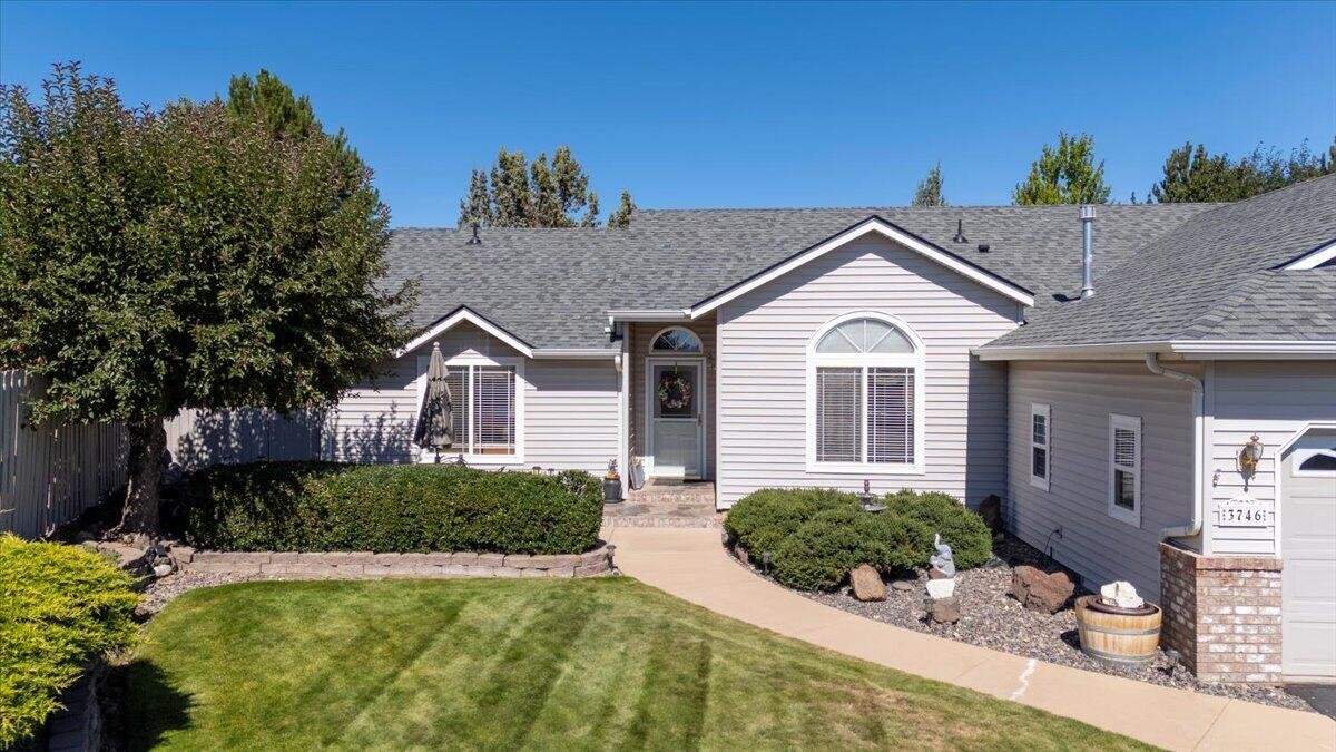 3746 SW Xero Avenue photo 3