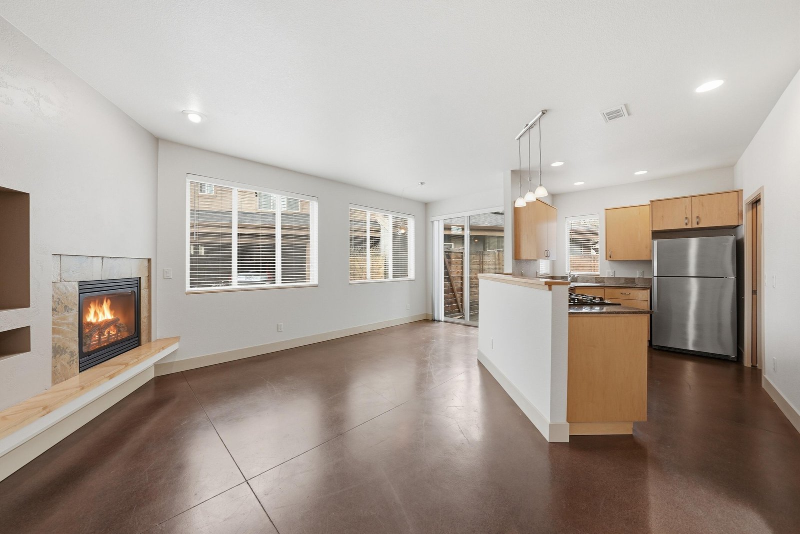 40 SW McKinley, UNIT 1 photo 4