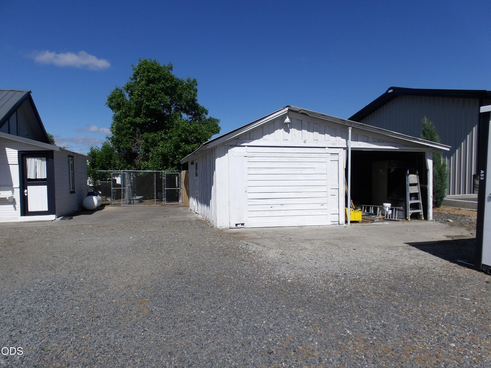 411 SE Evergreen Avenue photo 4