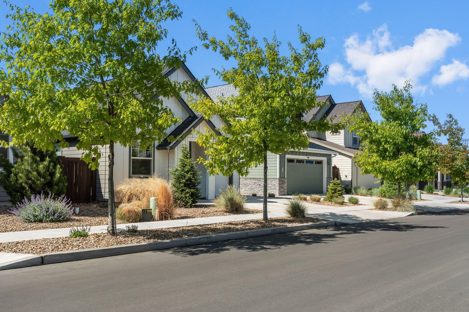 4124 SW Coyote Avenue photo 2