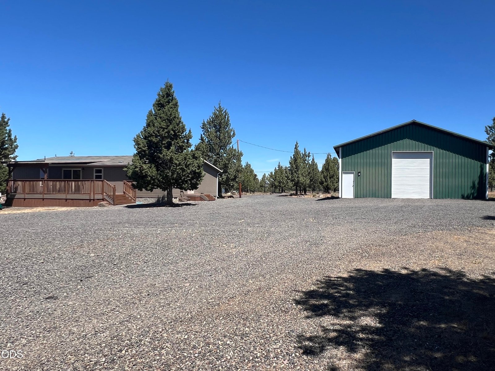 4647 SE Umatilla Loop photo 4