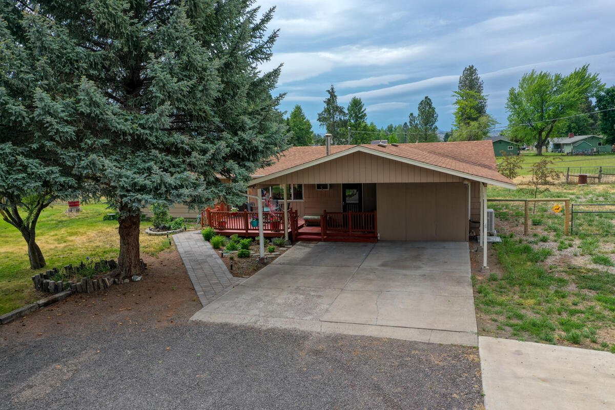 566 NW McDonald Road photo 4